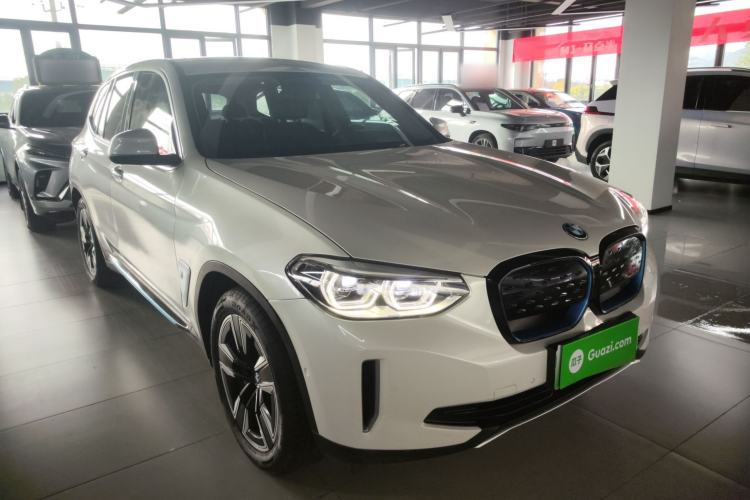 Used BMW iX3 2021 Updated Leading Edition
