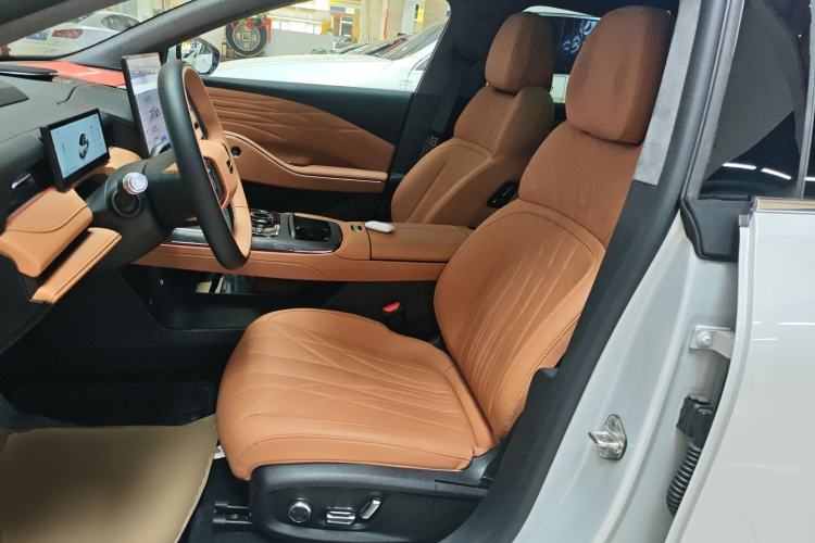 Used  Galaxy 8 2025 130km EM-i Flagship Edition