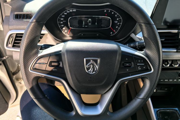 Used Baojun 510 2017 1.5L Manual Fashion Model