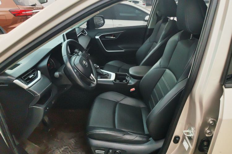 Used Toyota Wildlander 2021 2.0L CVT Two-Wheel Drive Luxury Edition
