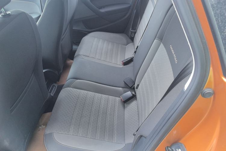 Used Volkswagen Polo 2018 1.5L Cross Polo Automatic
