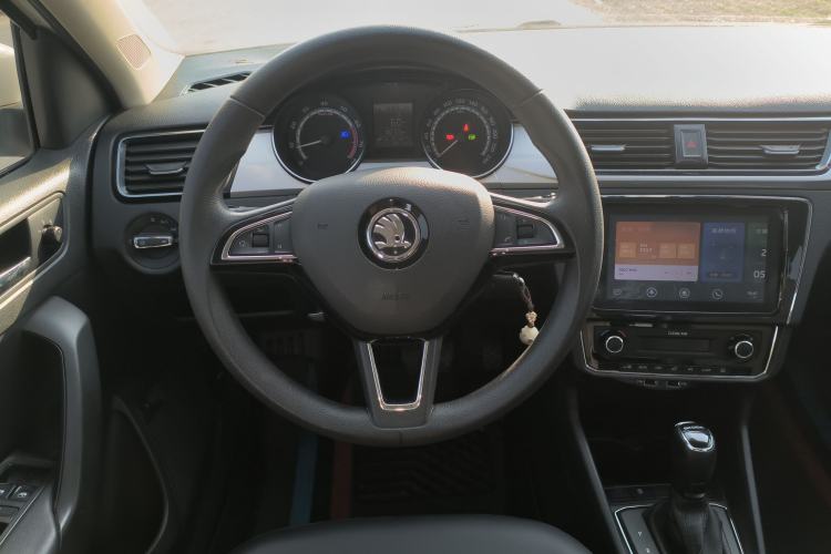 Used Skoda Rapid 2022 1.5L Automatic Comfort Edition
