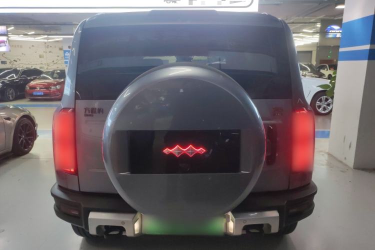 Used  Leopard 5 2023 Navigator Edition
