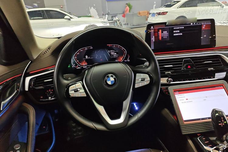 Used BMW 5 Series 2022 Second Facelift 525Li Luxury Package
