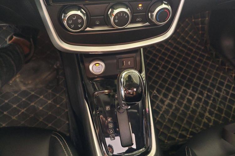 Used Nissan Tiida 2019 1.6L CVT Smart Drive Version China VI Standard
