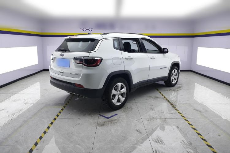 Used  Compass 2020 220T Automatic Leading Edition
