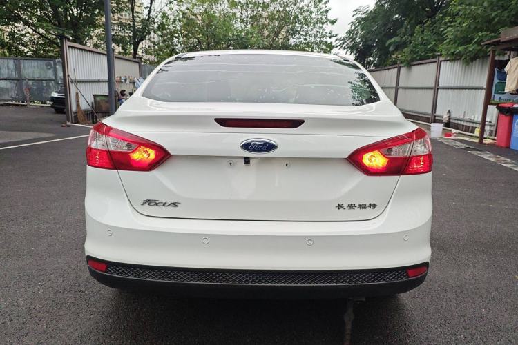 Used Ford Focus 2012 Sedan 1.6L Automatic Comfort Model
