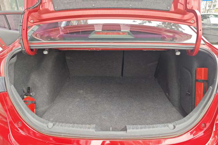 Used Mazda Mazda 3 Axela 2017 Sedan 1.5L Automatic Comfort Model China VI Standard