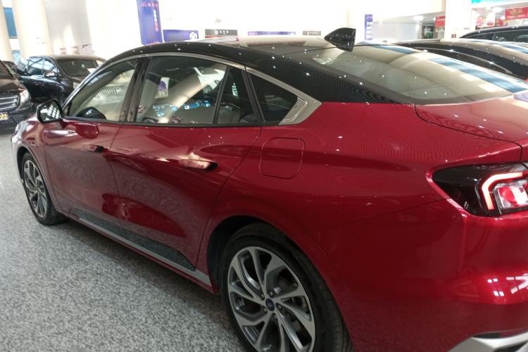 Used Ford Mondeo 2025 2.0T EcoBoost Ultimate Edition
