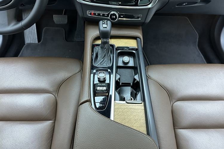 Used Volvo S90 2020 T5 Zhiyi Luxury Edition
