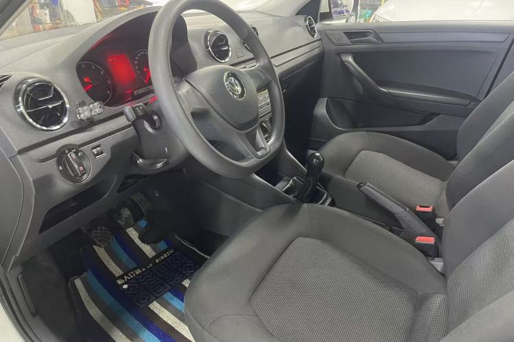 Used Volkswagen Jetta 2017 1.4L Manual Fashion Edition
