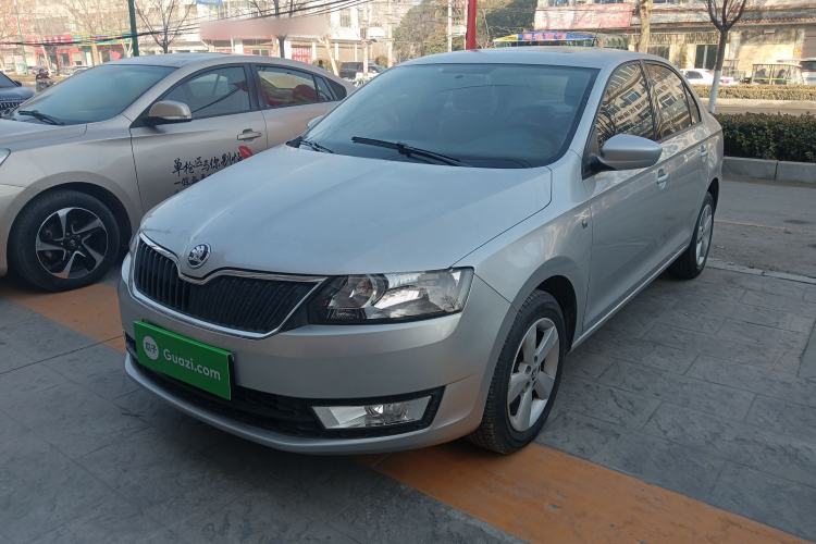 Used Skoda Rapid 2015 1.6L Automatic Smart Selection Model