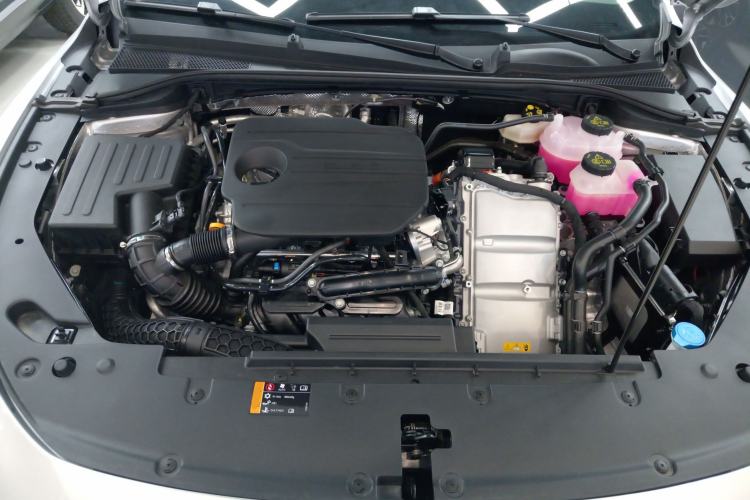 Used Roewe D7 2025 DMH 125km World Champion Edition
