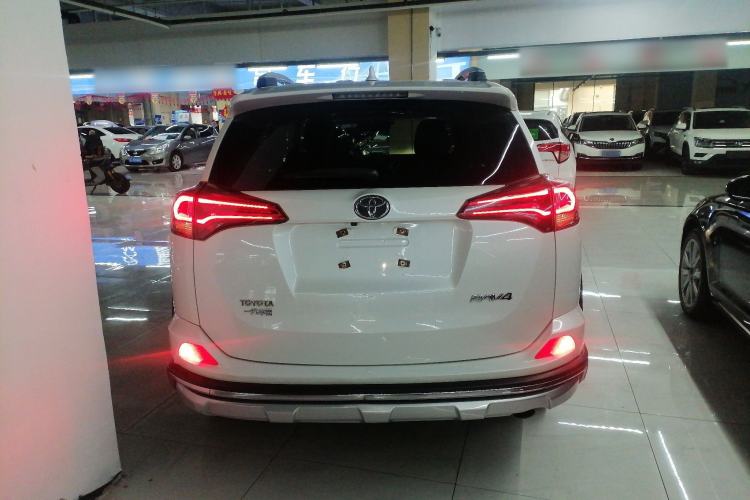 Used Toyota RAV4 2019 2.0L CVT Two-Wheel Drive Fashion X Limited Edition China V Standard