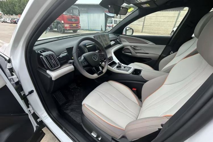 Used BYD Song Pro New Energy 2024 HONOR Edition DM-i 110KM Beyond Model
