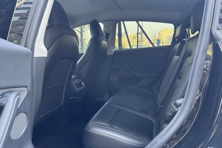 Used Tesla Model Y 2022 Rear-Wheel-Drive Version
