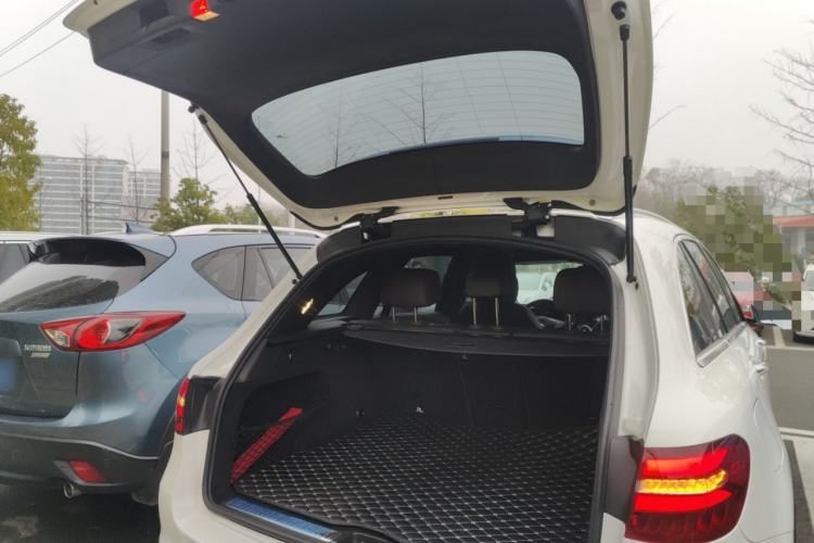 Used Mercedes-Benz GLC 2019 Facelift GLC 260 L 4MATIC Luxury Model
