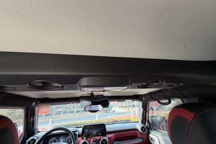 Used BAIC Off-Road BJ40 2019 2.3T Automatic Four-Wheel Drive Urban Hunter Edition Flagship Model China VI Emission Standard
