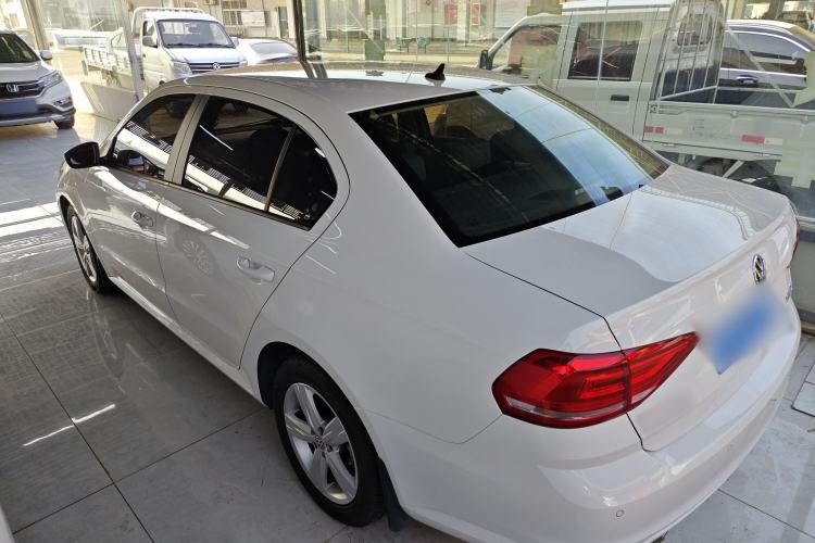 Used Volkswagen Lavida 2017 1.6L Automatic Fashion Edition
