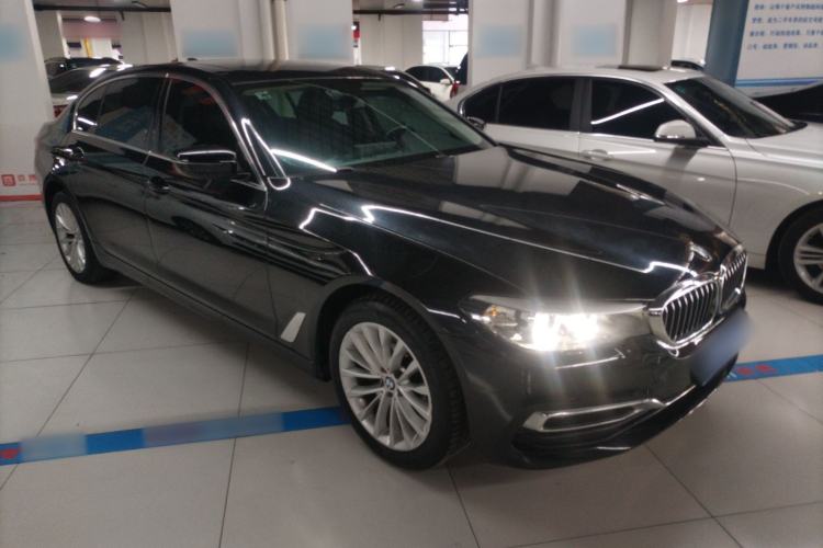Used BMW 5 Series 2019 525Li Luxury Package
