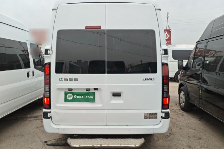 Used JMC Fushun 2022 2.0T Manual Multi-Function Passenger Vehicle Mid-Range High Roof 6-7 Seats
