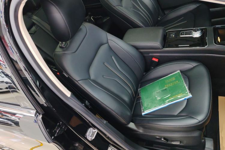 Used Ford Edge 2021 Facelifted PLUS EcoBoost 245 Two-Wheel Drive XLT 7-Seater
