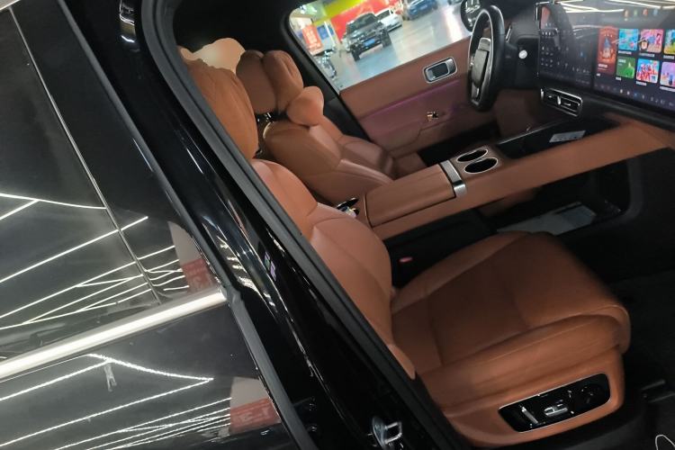 Used Li Auto L8 2023 Pro Model
