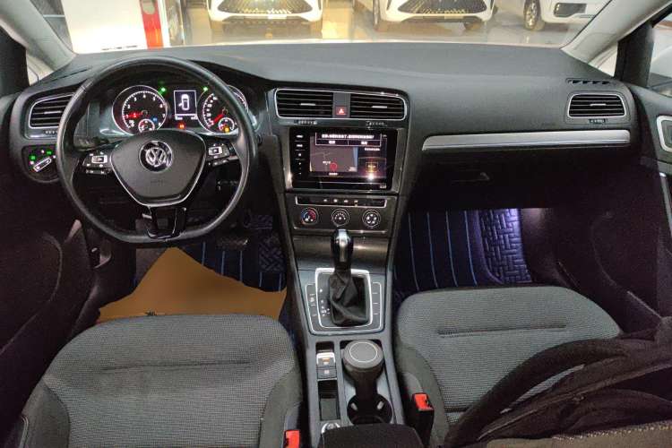 Used Volkswagen Golf 2020 280TSI DSG Comfort Version
