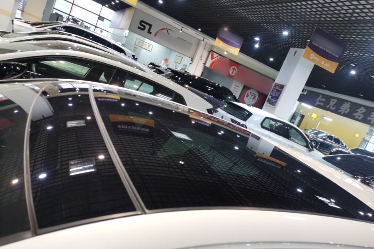 Used Volkswagen Golf 2025 300TSI R-Line
