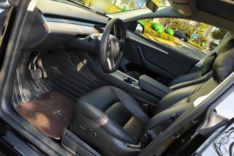 Used Tesla Model Y 2022 Rear-Wheel-Drive Version