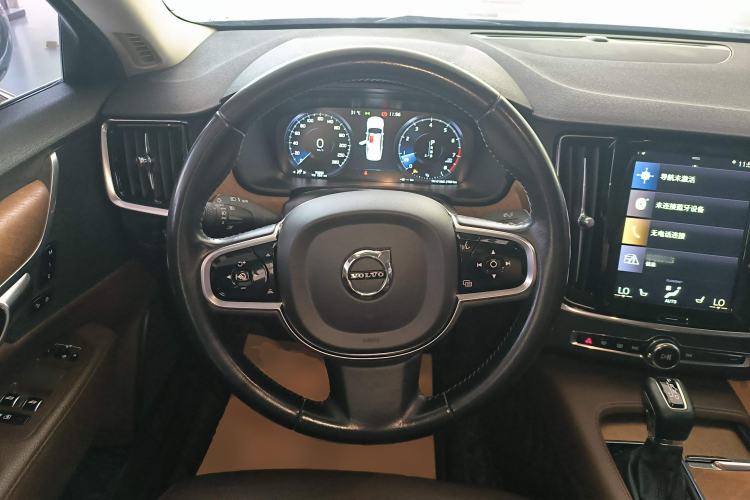 Used Volvo S90 2020 Facelifted T5 Zhiyi Luxury Edition
