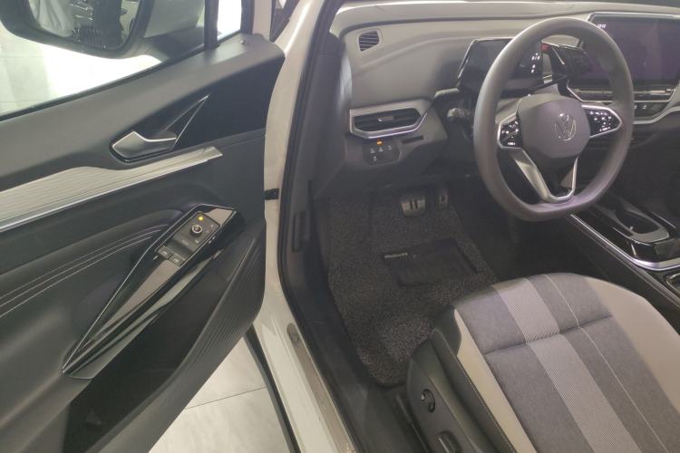 Used Volkswagen ID.4 CROZZ 2021 Standard Range PURE Two-Wheel Drive Version