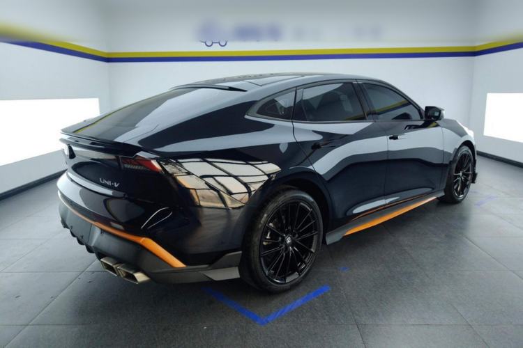 Used Changan UNI-V 2024 1.5T Prestige Sport Edition
