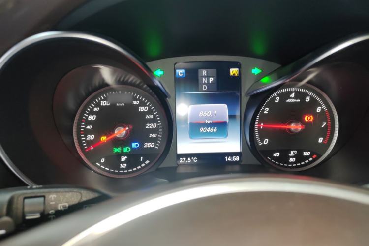 Used Mercedes-Benz GLC 2016 GLC 300 4MATIC Dynamic Model
