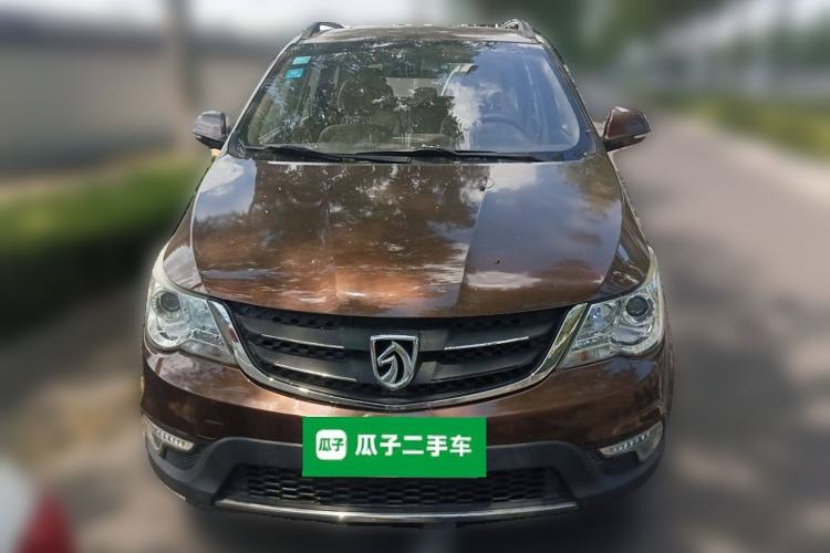 Used Baojun 730 2014 1.5L manual Comfort version 7 seats
