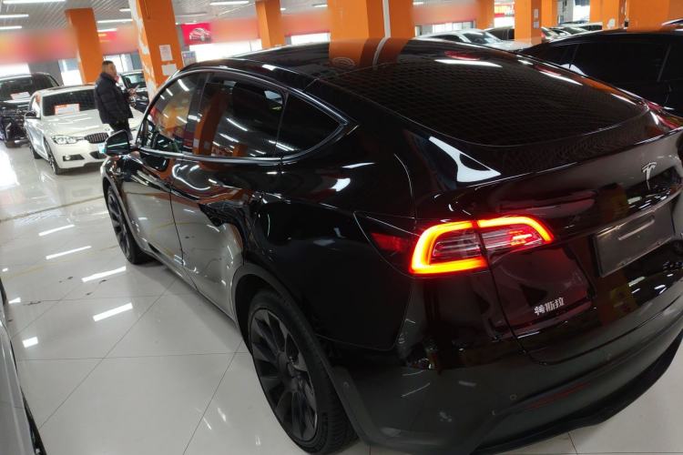 Used Tesla Model Y 2022 Rear-Wheel-Drive Version