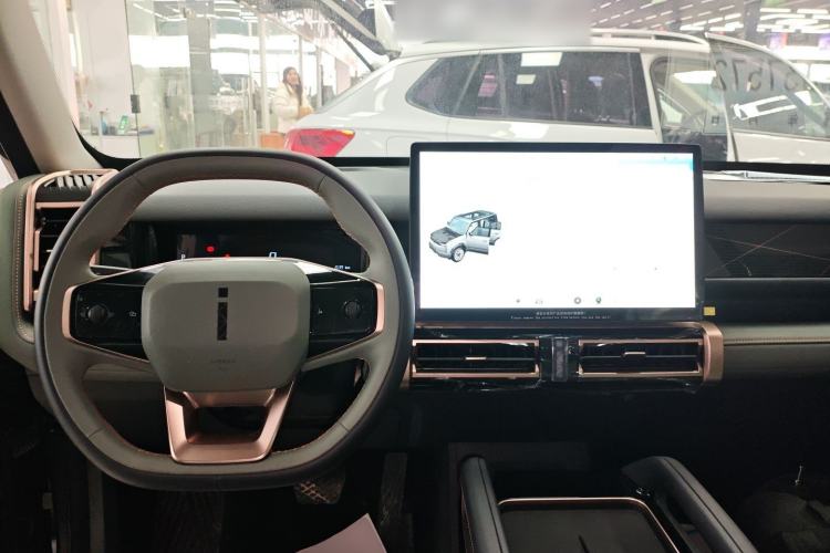 Used  03 2024 401km Range Two-Wheel Drive Standard Yuechao Version
