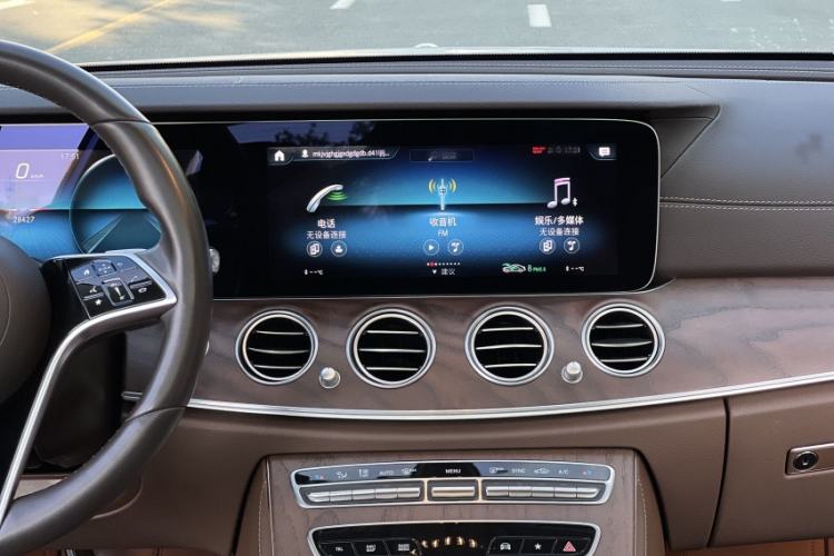 Used Mercedes-Benz E-Class 2021 E 260 L
