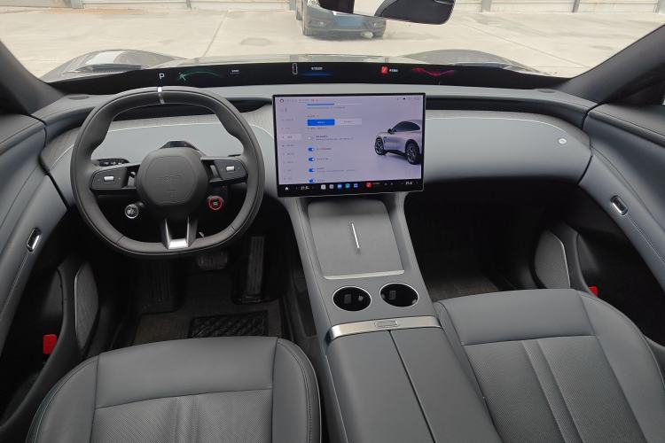 Used  YU7 2025 Ultra-Long Range Rear-Wheel Drive Version
