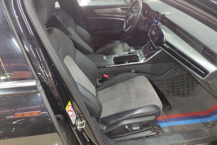 Used Audi A6L 2023 Revised 40 TFSI Luxury Dynamic Edition
