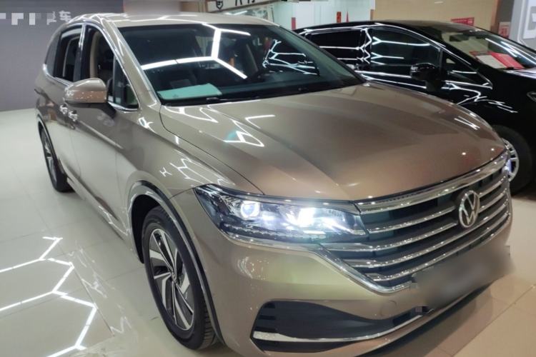 Used Volkswagen Viloran 2022 380TSI Luxury Edition
