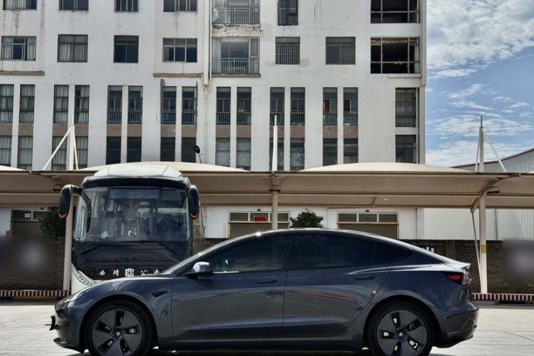 Used Tesla Model 3 2022 Rear-Wheel-Drive Version
