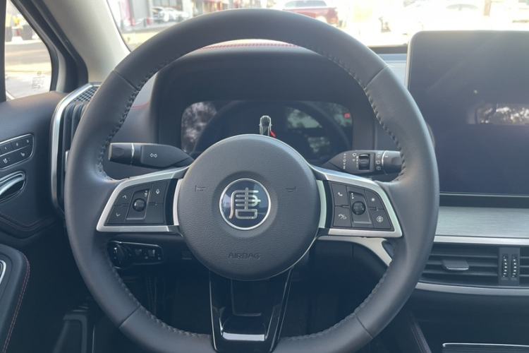 Used BYD Tang New Energy 2018 DM 2.0T All-Wheel Drive Smart Connect Innovation Model 5 Seats China V Emission Standard
