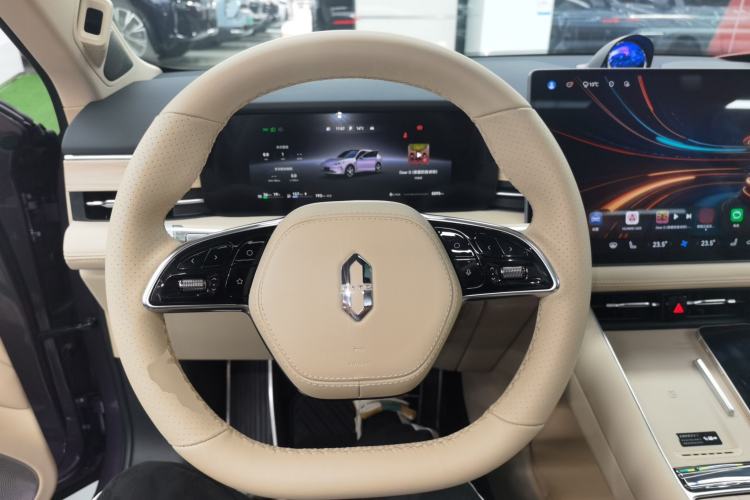 Used Hima AITO M5 2025 Extended-Range Ultra All-Wheel-Drive Version
