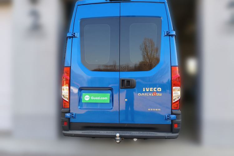 Used Iveco Eurocargo 2020 3.0T Automatic Chao Rui Long Wheelbase Short Overhang High Roof F1C