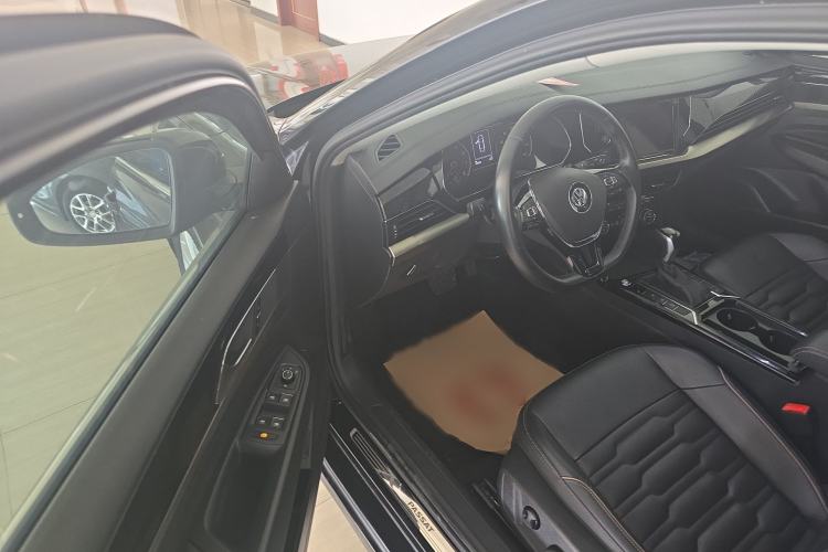 Used Volkswagen Passat 2019 330TSI Elite Edition China VI
