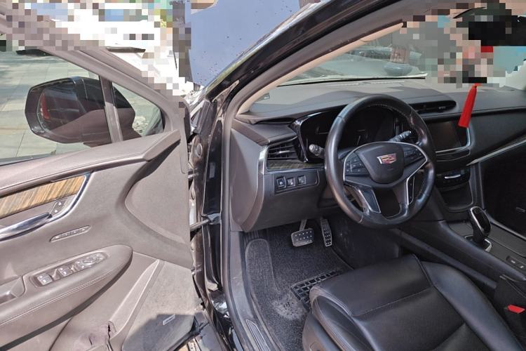 Used Cadillac XT5 2016 25T Luxury Model
