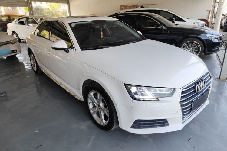 Used Audi A4L 2017 Plus 40 TFSI Ambition Model
