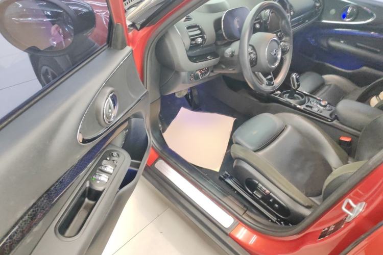 Used  Clubman 2021 1.5T COOPER Connoisseur
