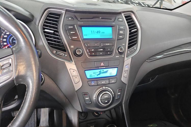 Used Hyundai Santa Fe 2013 2.4L Automatic Two-Wheel Drive Smart Version
